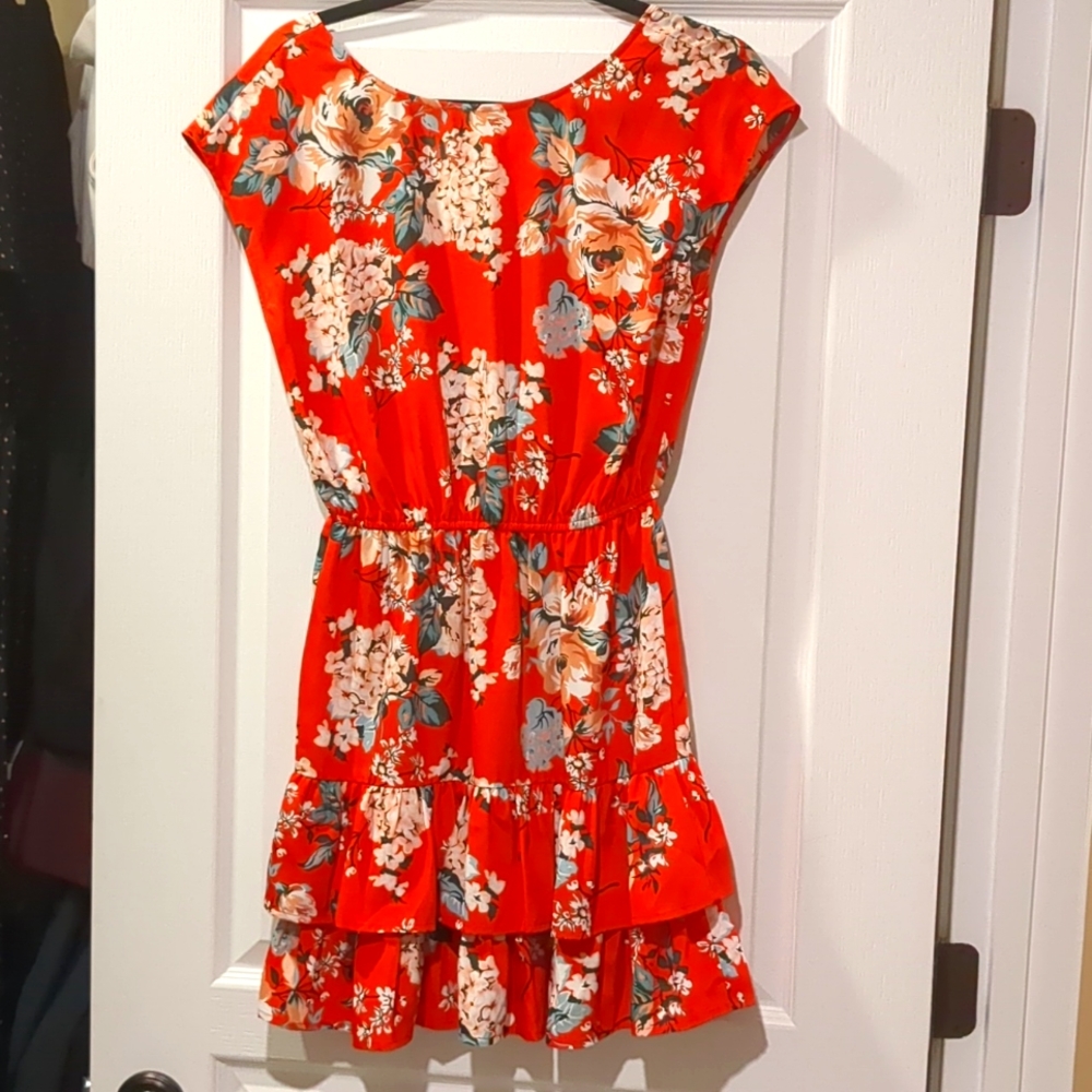 12st Cynthia Vincent floral dress